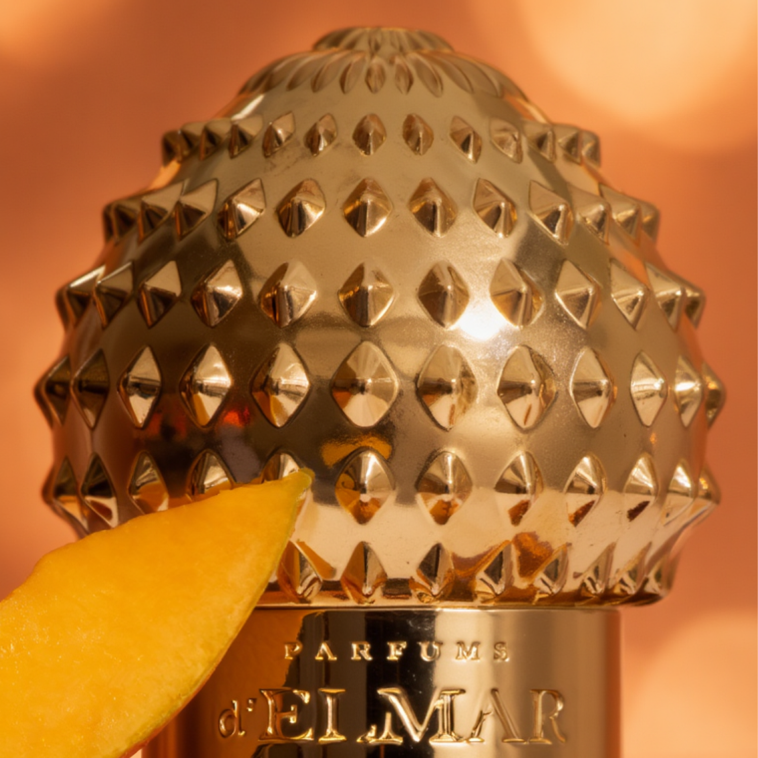 Parfums d’Elmar Mango Wooud Flakondeckel Detailaufnahme mit Mango