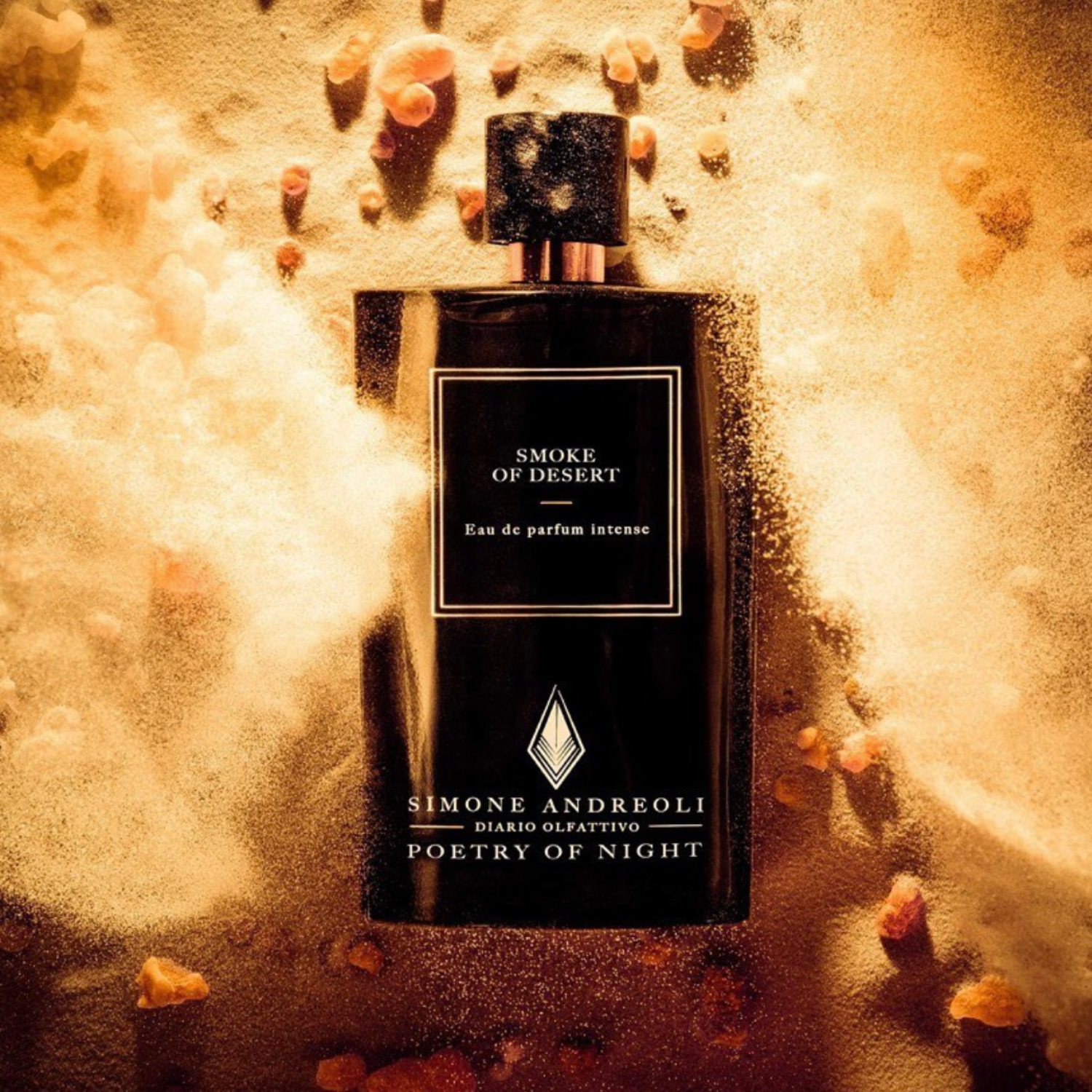Simone Andreoli Smoke of Desert Parfum – Inszenierung