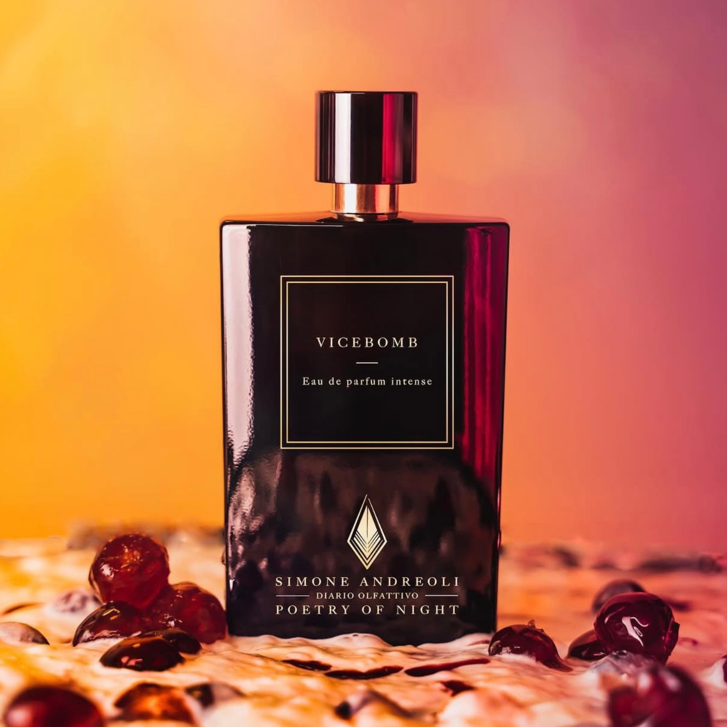 Simone Andreoli Vicebomb Parfum – Inszenierung