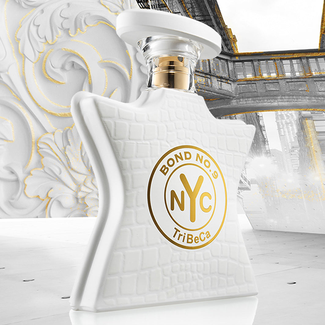 Bond No. 9 Tribeca Eau de Parfum Flakon inszeniert